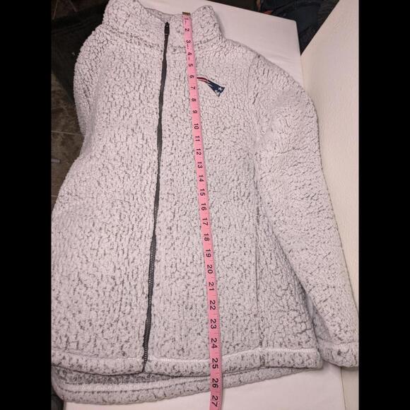 NFL New England Patriots Junior's Size XL Sherpa Jacket - Cozy and Stylish - Picture 6 of 9